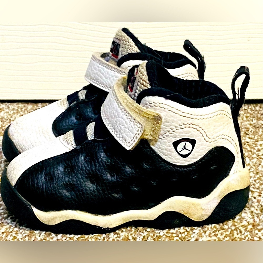 Nike Air Jordan Jumpman Boys Size 6C Black White  Shoes Sneakers 820275-010